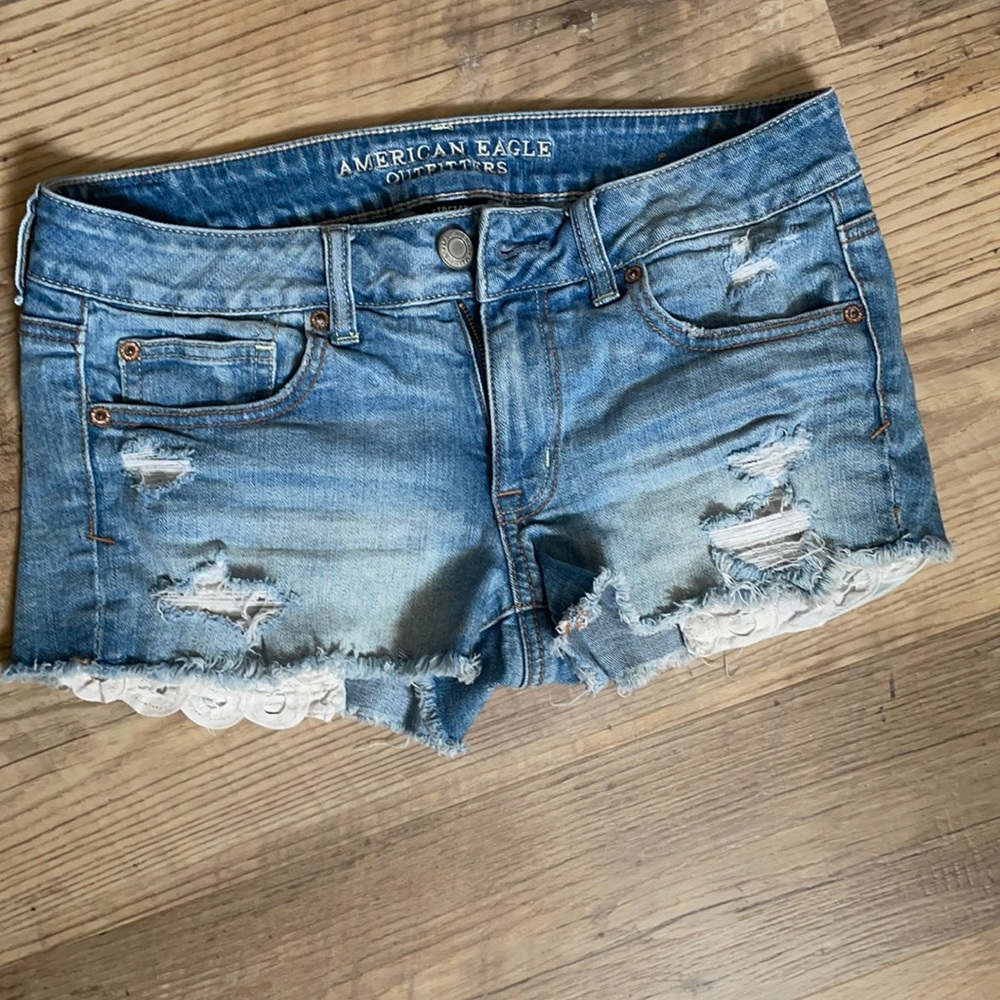 AE stretch shortie shorts